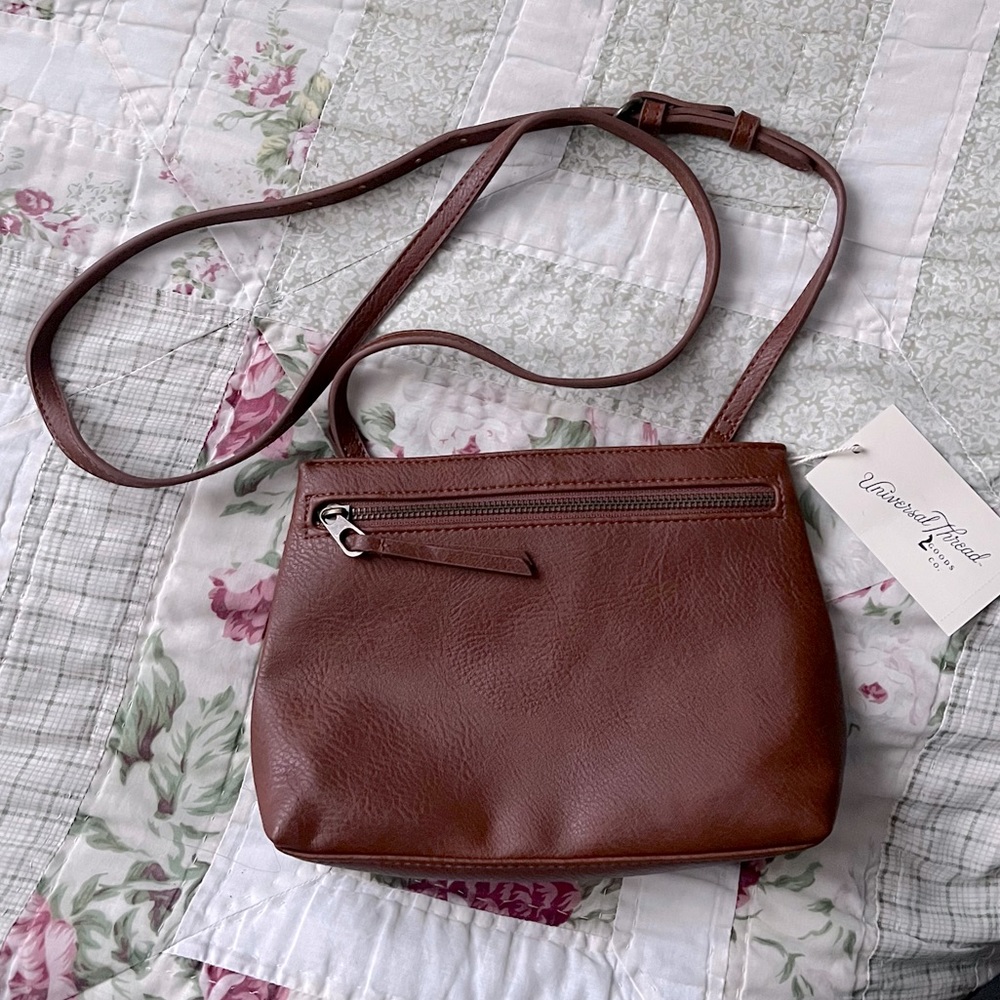 Universal Thread Crossbody Bag.